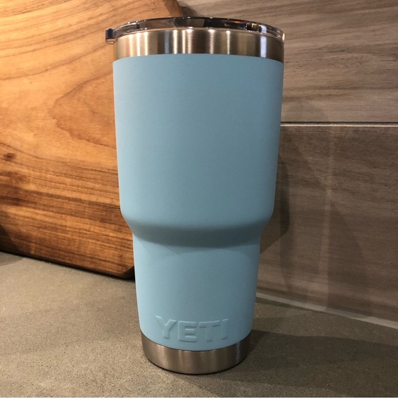 Yeti Dining Retired Color Yeti Rambler Sky Blue 3oz Magslider Lid